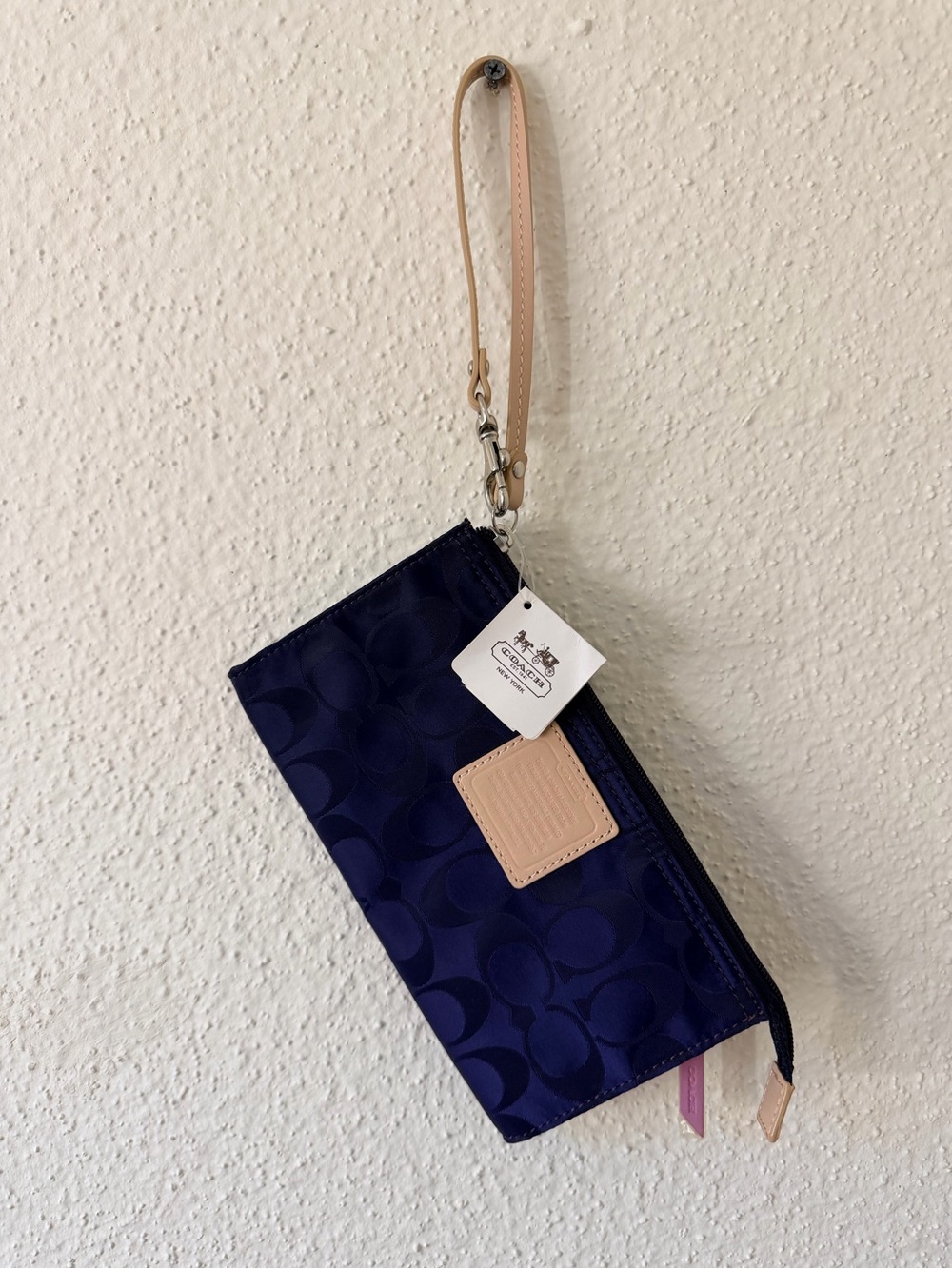 COACH Navy Signature Wristlet/Pouch. NWT